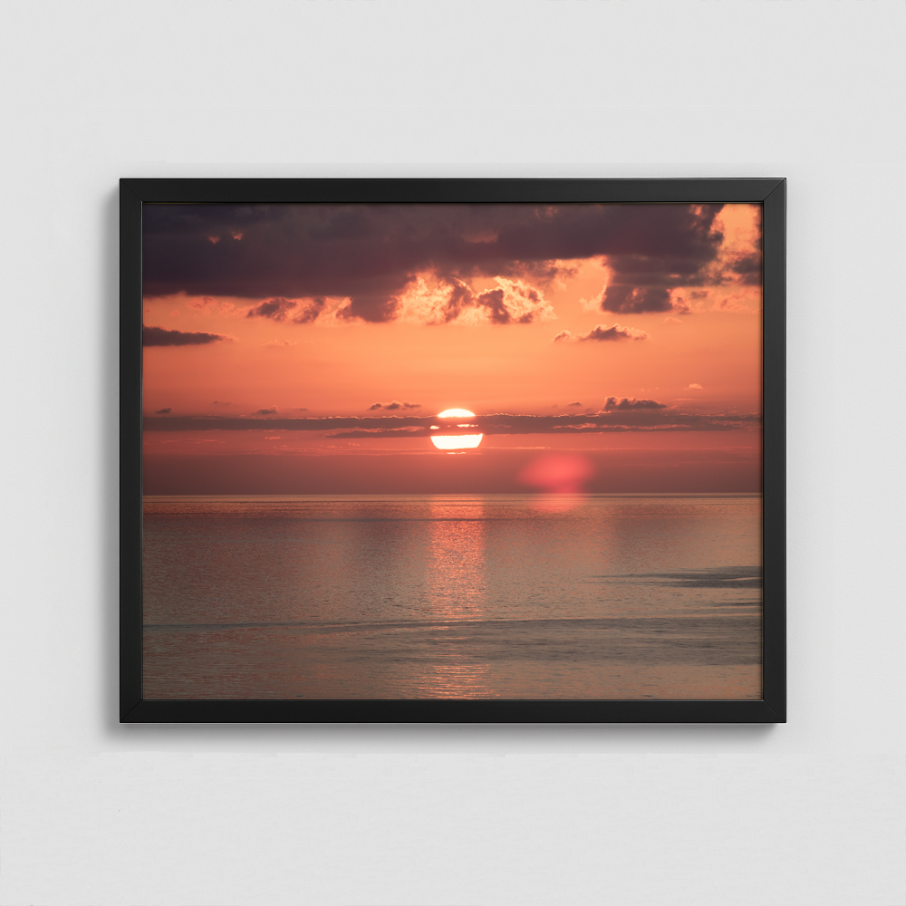 Sunset into the Sea - Framed Photo (50x40cm)