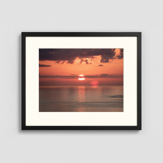 Sunset into the Sea - Framed Photo (50x40cm)